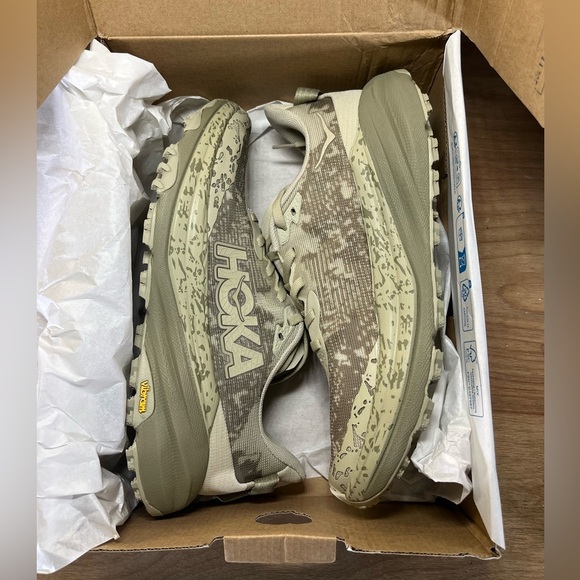 NEW Hoka One One SpeedGoat 6 Womens Size 8.5 Trail Running Shoes Oyster Mushroom - Picture 2 of 13